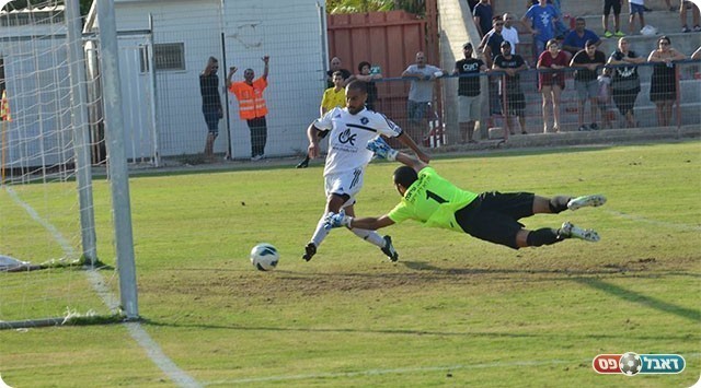 המשיך פנימה. עידן דוד כובש (אבי רביבו)